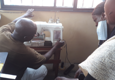 Visite guidée des bénéficiaires à l'industrie de couture de la base logistique générale des FARDC
